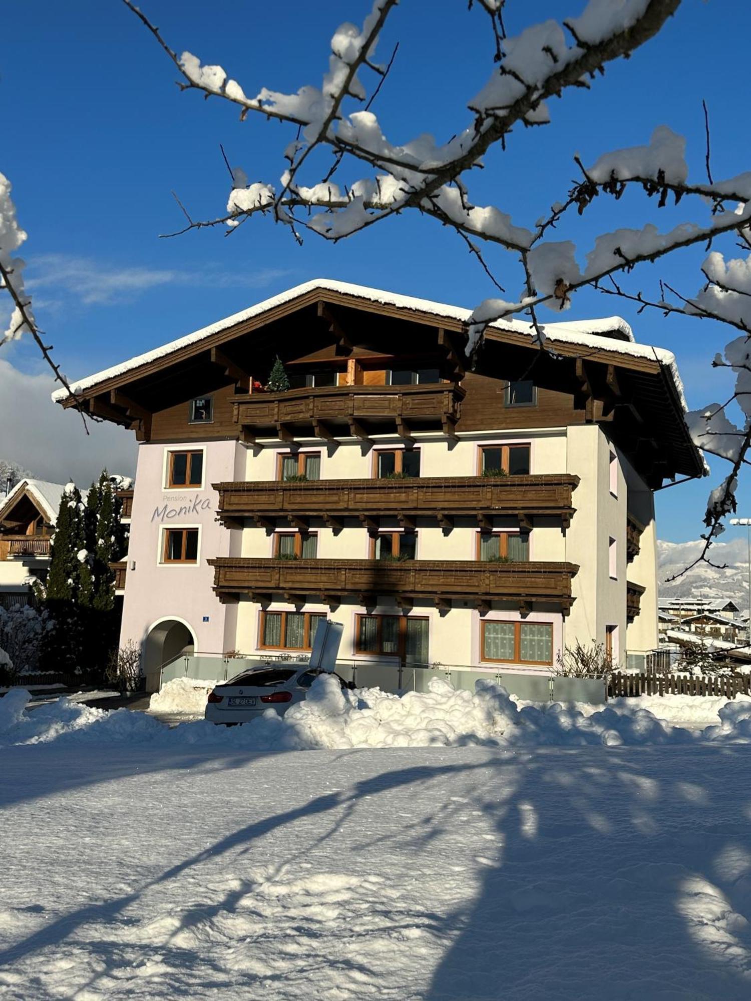 Fruehstueckspension Monika, B&B In Kaprun Mit Summercard Kültér fotó